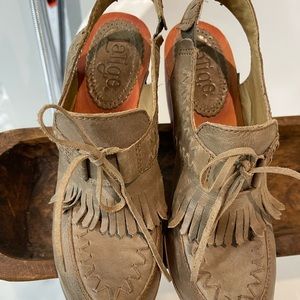 Latino leather shoes